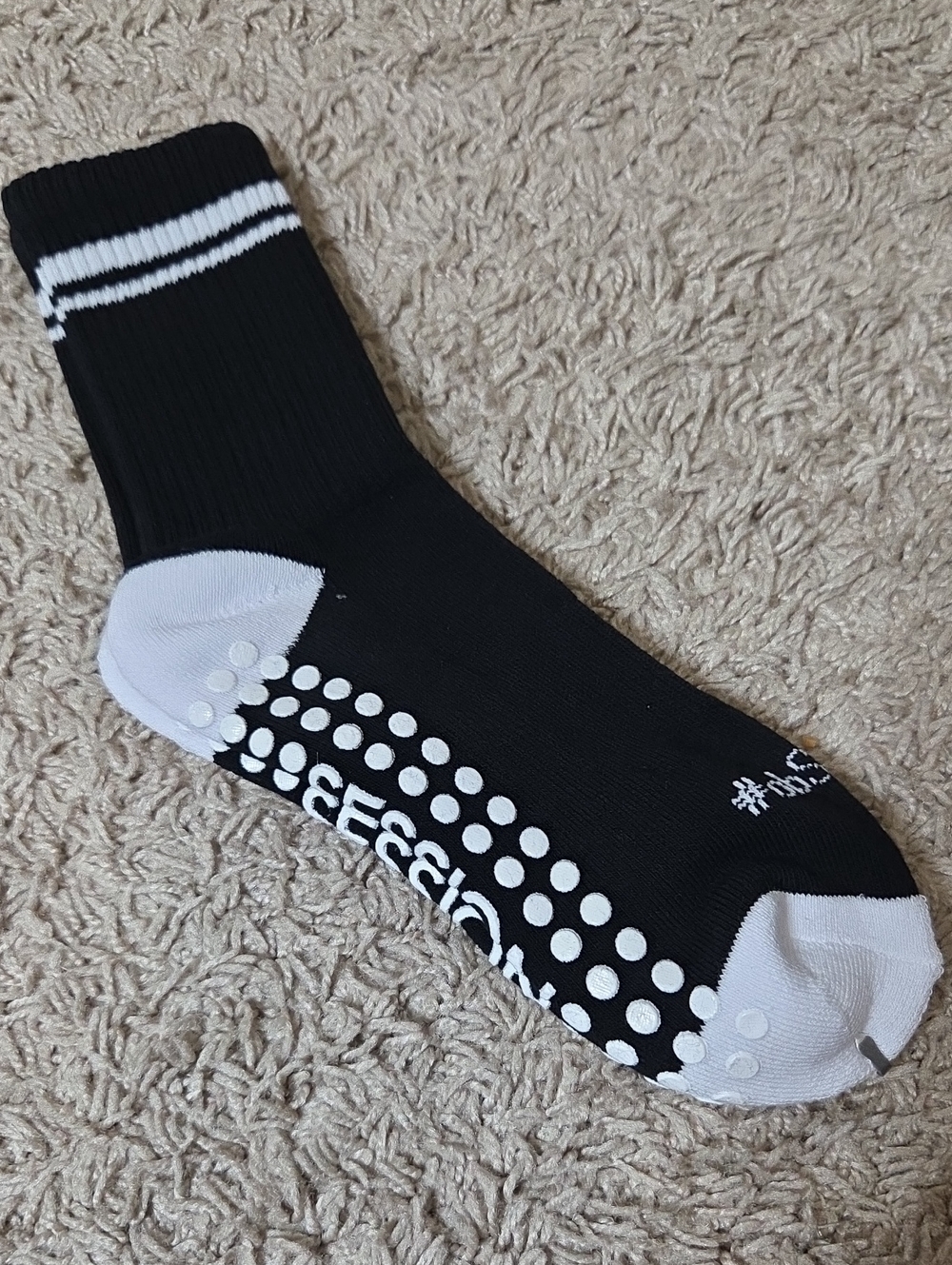 Pilates obSESSION Black & White Grip Crew Socks